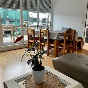  Apartment Dachgeschosswohnung Mit Kostenlosem Parkplatz ! Österreich