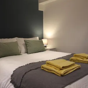 https://flat-1-allerton-house.yorkshirehotels.net